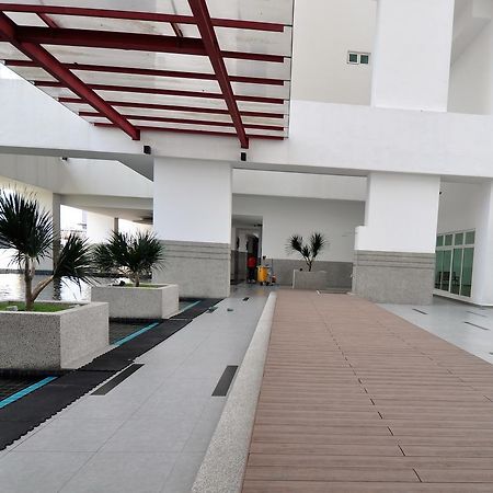 Kitolo Home @ Twin Galaxy 02, Jb星梦奇缘studio款 Johor Bahru Exteriör bild